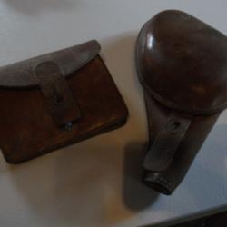 LOT EQUIPEMENT MILITAIRE ETUI HOLSTER DE REVOLVER ET CARTOUCHIERE GUERRE 1939 ??