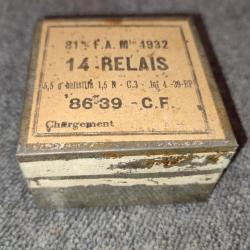 ww2 Boîte métallique vide de 14 relais pour mortier 81mm modèle 1932 lot Avril 1939