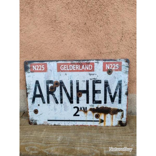 PLAQUE MTAL VINTAGE "ARNHEM"