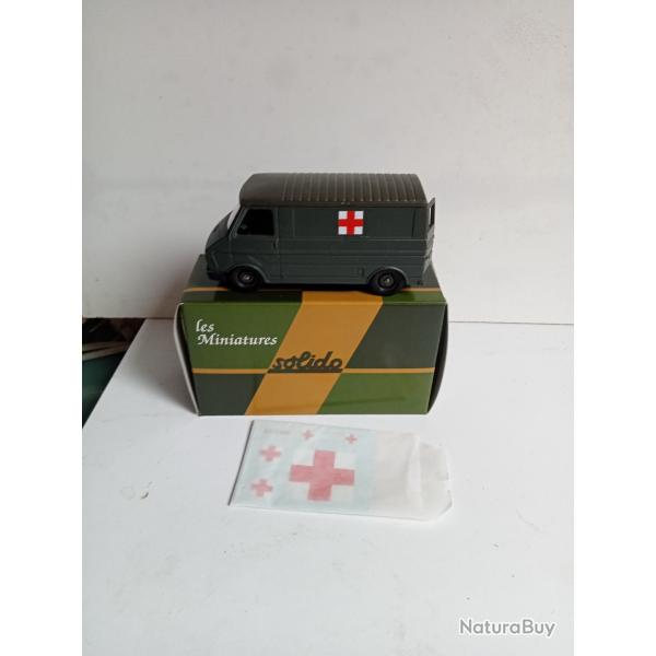 solido France la camionnette Ambulance Citroen C35 neuf avec accessoires1/50 n268 12/76