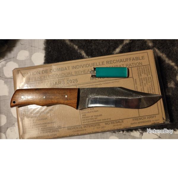 1 x Gros Bowie Couteau de Chasse Survie Lame Acier Carbone 1075 Etui Cuir Bushcraft Fabric Artisanal