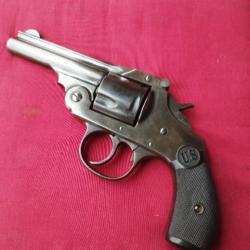 US Revolver co " cal 38 Sw . Revolver a brisure .5 coups. S et double Action. Barillet a Épaulement.