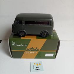 solido le fourgon peugeot D4A neuf avec accessoires 1/43