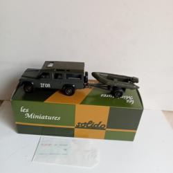 solido France militaire le land rover 110 et le zodiac neuf avec accessoires 1:43