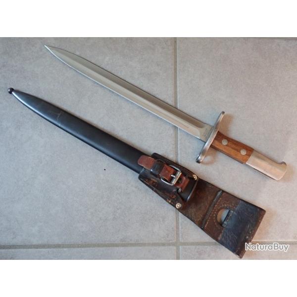 523058 Baonnette Suisse Modle 1918 + gousset en cuir. Pour fusil Schmidt-Rubin modle K 31 ou k11