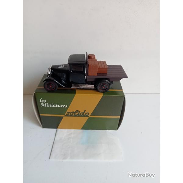 solido militaire citroen C4 FFI  1930 gazogne neuf avec accessoires 1/43 09/81