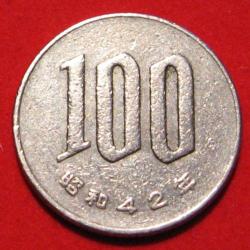 JAPON  piece de 100 yen 1967