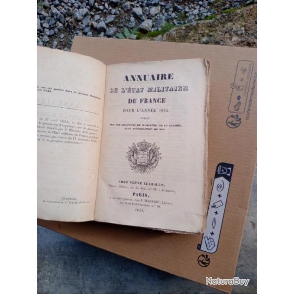 Livre annuaire militaire 1845  rpertori rgiment et nom militaire sur le front.