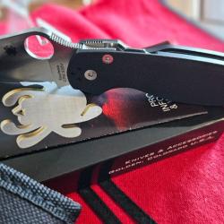 COUTEAU TACTIC SPYDERCO PARA MILITARY 2   + ETUI NYLON