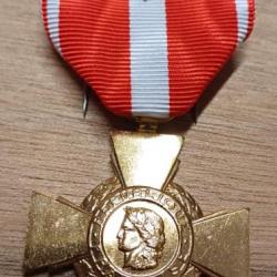 Croix de la Valeur Militaire avec une citation à l'ordre de la division