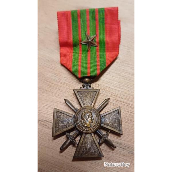 Mdaille Croix de Guerre 1939 avec une citation  l'ordre du rgiment