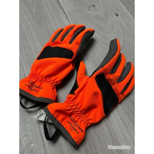 Gants de traque