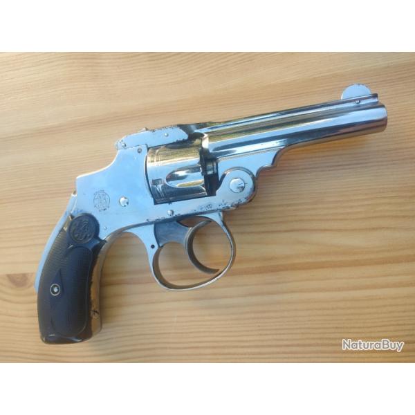 Smith et Wesson cal 32 sw trs bon tat.