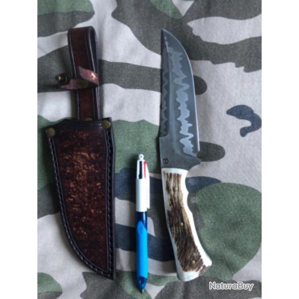 Couteau de chasse/bushcraft bowie artisanal lame go-ma + tui cuir