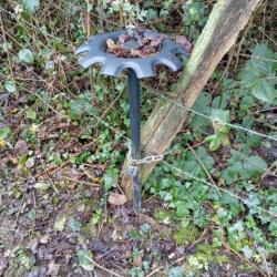 Tabouret chasse affût pigeon où autres tout acier .