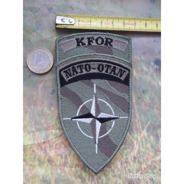 cusson patch militaire OTAN KFOR Kosovo arme opex