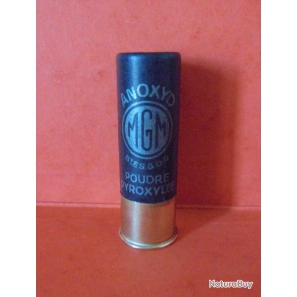 UNE  CARTOUCHE ANCIENNE CAL.16 CHEVROTINES MGM  NEUTRALISEE