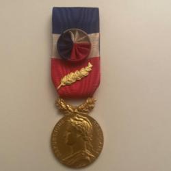 Médaille du travail du ministère du travail et de la sécurité sociale 1962