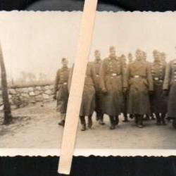 groupe de soldats allemands en goguette  photo lieu inconnu IIIe reich