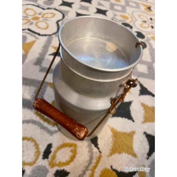 Pot  lait alu vintage