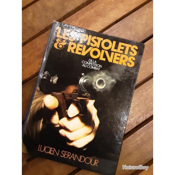 Livre les pistolets et revolvers