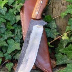 Gros Couteau De Trappeur Chasse Bowie Lame Acier Carbone 1075 Etui Cuir Manche Bois Fabr Artisanale2