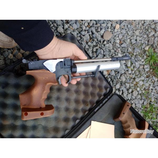 Pistolet twinmaster match