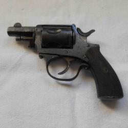 Revolver type "l'Agent" , calibre 8 mm / 92