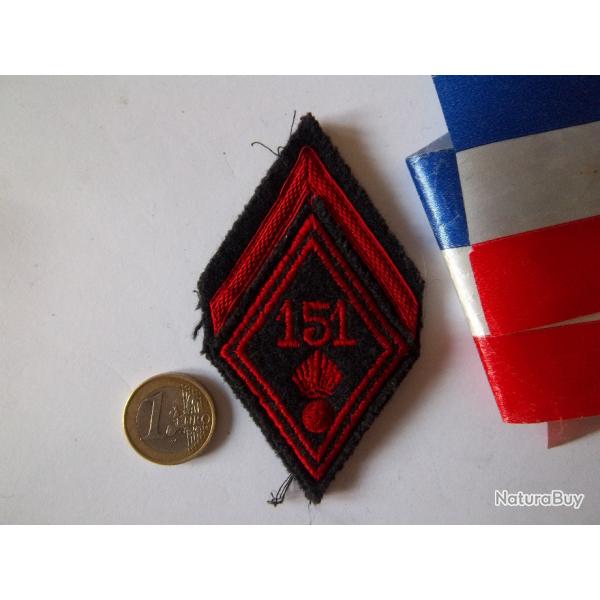 insigne collection militaire grade Ml 45 du 151 rgiment infanterie 1 re classe