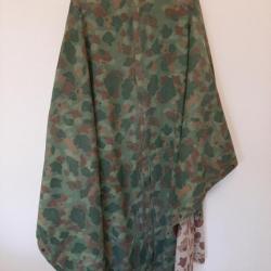 Poncho militaire camouflé américain de la Seconde Guerre Mondiale authentique.