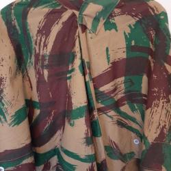 Poncho militaire camouflé français de la période Guerre d'Algérie authentique.