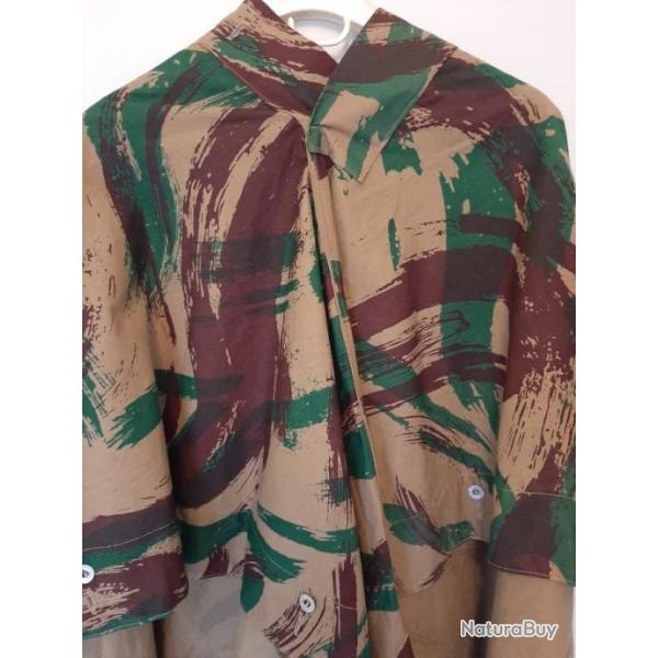 Poncho militaire camoufl franais de la priode Guerre d'Algrie authentique.