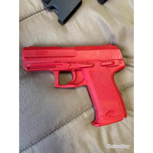 HK UPS C ASP red gun