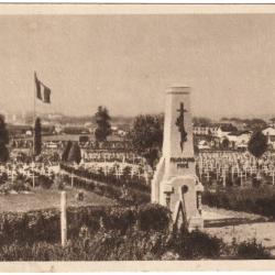 CPA MILITARIA  -  VERDUN  -  CIMETIÈRE MILITAIRE DU FAUBOURG-PAVÉ