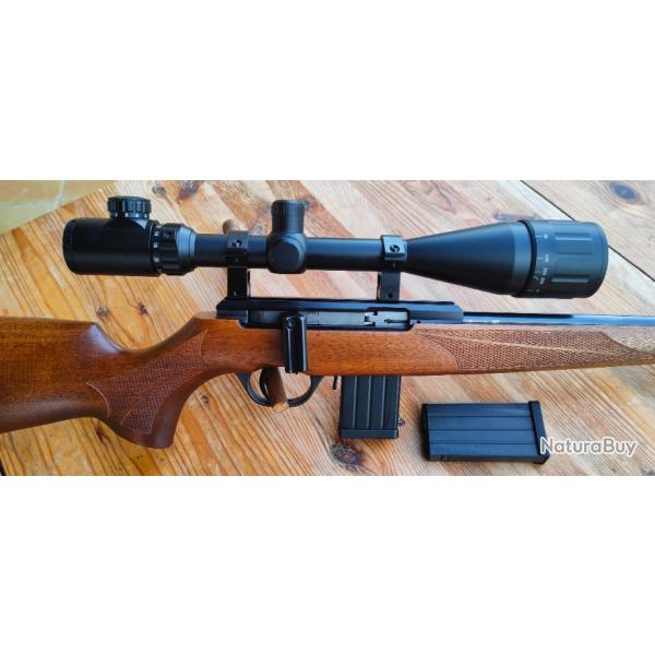 Jolie carabine ISSC  levier linaire calibre 17 HMR + lunette + 2 chargeurs 1 SANS PRIX DE RSERVE