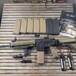 Specna Arms SA-H21 Edge 2.0 Gate Aster ETU + 8 chargeurs, 2 batteries et 1 lampe.