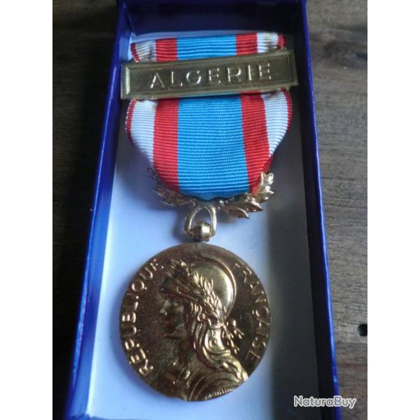 mdaille maintien de l ordre en algrie