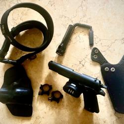 Lot accessoires pour pistolets /revolvers et fusil /carabine