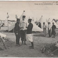 CPA-Guerre Camp de la Courtine - Visite des Officiers