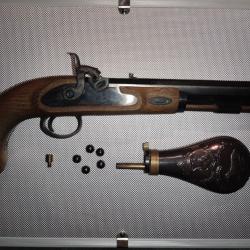 Pistolet à poudre noire calibre 45