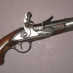 TRES RARE PISTOLET D'OFFICIER DE GENDARMERIE