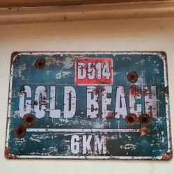 PLAQUE MÉTAL VINTAGE "GOLD BEACH"