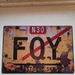 PLAQUE MÉTAL VINTAGE "FOY"