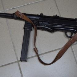 Réplique  denix du  MP 40