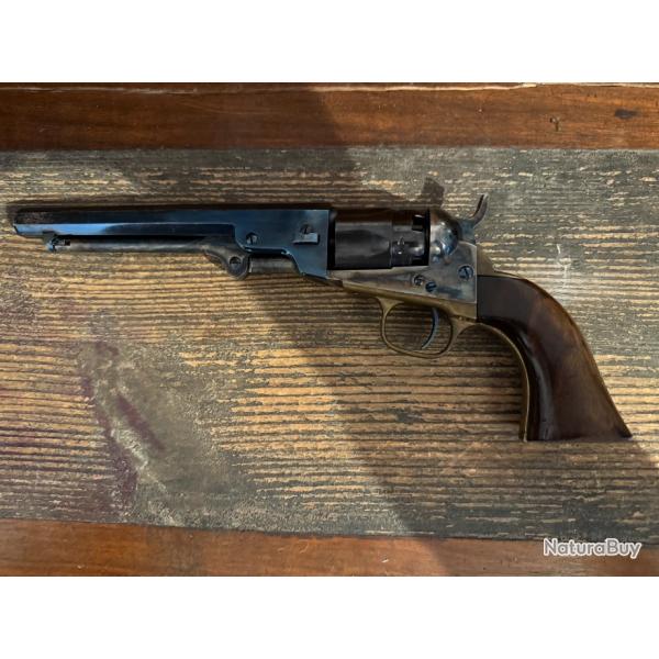 Revolver  poudre noire UBERTI modle 1862