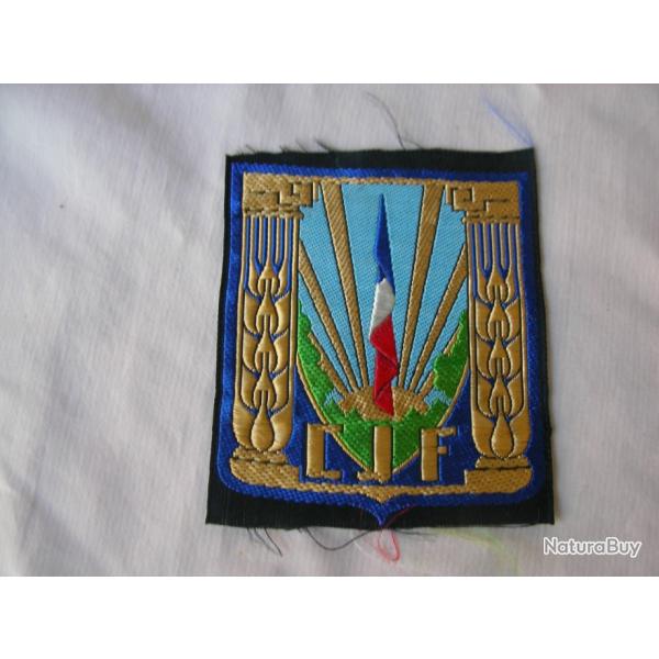 WW2 FRANCE PATCH EN TISSU D'PAULE"  CJF " FRANCAIS NEUF 6,5 CM SUR 7,5 CM FOND BLEU LOT 1