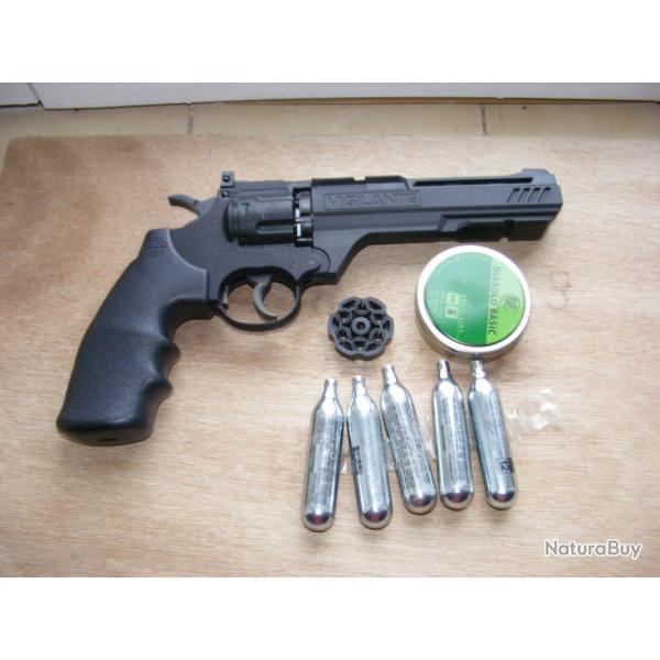 REVOLVER CROSMAN "VIGILANTE" REVOLVER CO2 CAL.4.5 AVEC SA BOITE