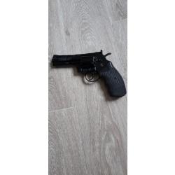 Colt python pour pièces