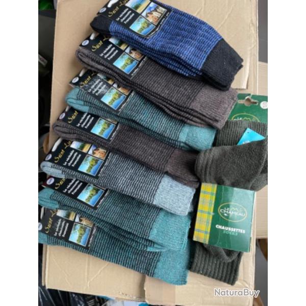 Lot de huit paires de chaussettes aux enchres, fabrication franaise coup de balais