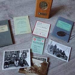 Lot documents, plaque identité, médaille, livrets militaires, cartes, photos